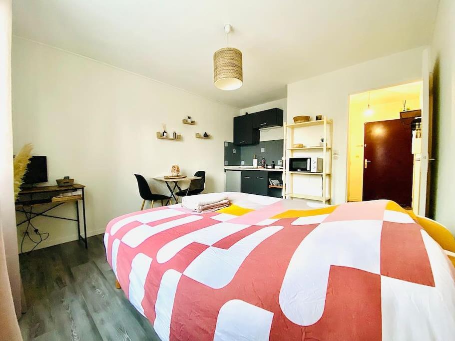 Au Calme Confort & Proche Centre Apartment Le Mans Exterior photo
