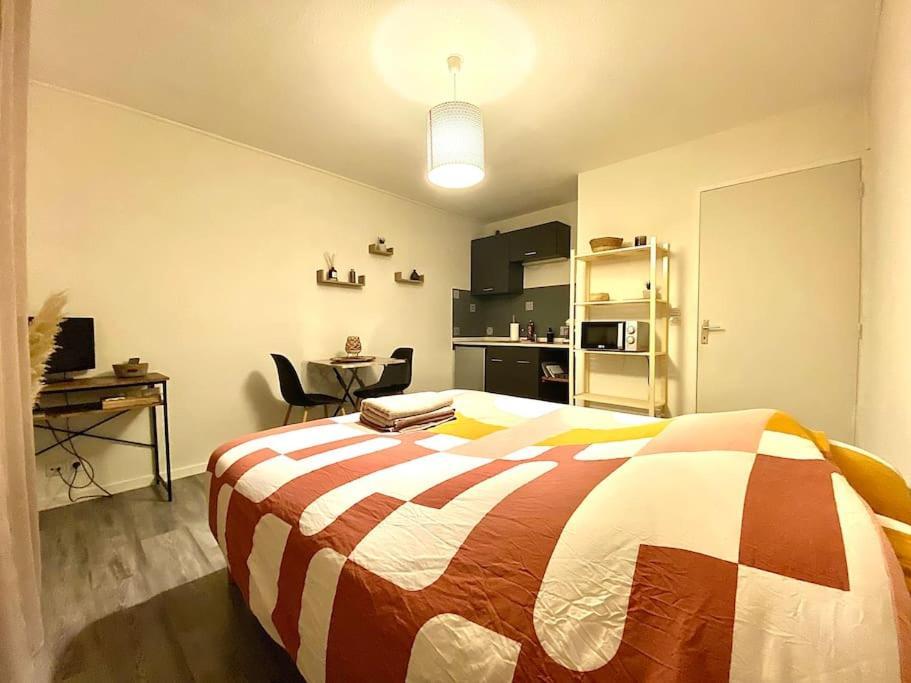 Au Calme Confort & Proche Centre Apartment Le Mans Exterior photo
